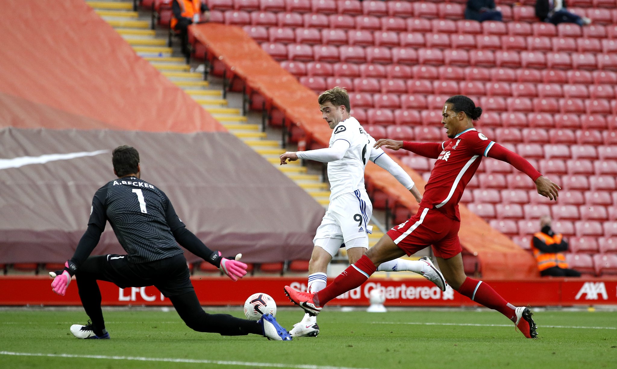 随着英超联 随着英超联